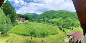 Peisaj montan din Gura Râului în apropiere de Rustic Cottage