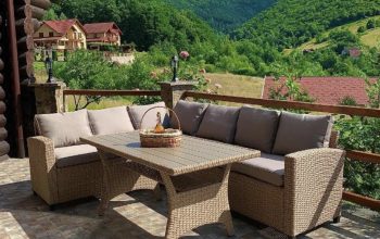 Terasă exterioară Rustic Cottage în mijlocul naturii